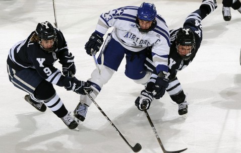 足球投注-阿尔卡拉斯赛后谦逊发言登热搜，密尔沃基雄鹿鏖战曼城引发热议